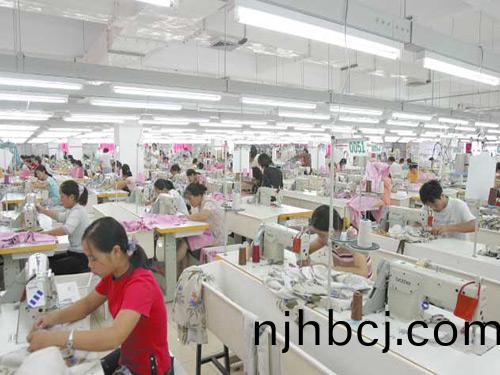 职业装生产车间